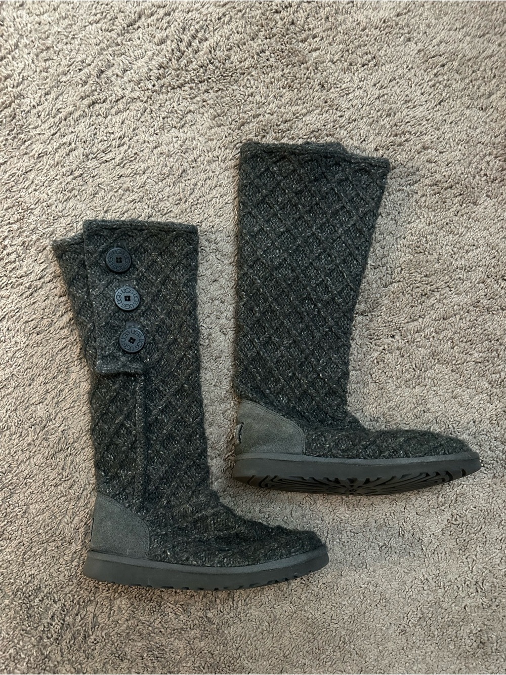 UGG Australia Lattice Cardy 3066 Gray Cable Knit 3-Button Tall Boots Size 8